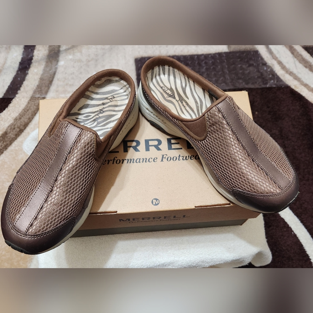 Merrell Women Chocolate Mesh Slip-Ons - Picture 2 of 4